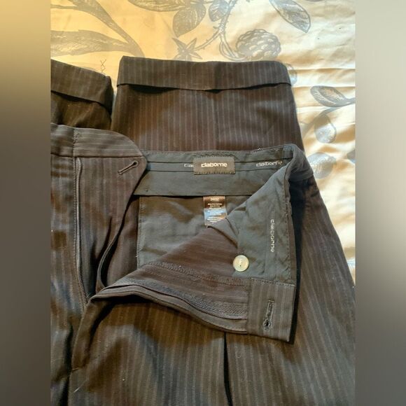 Claiborne pants  - Picture 5 of 5